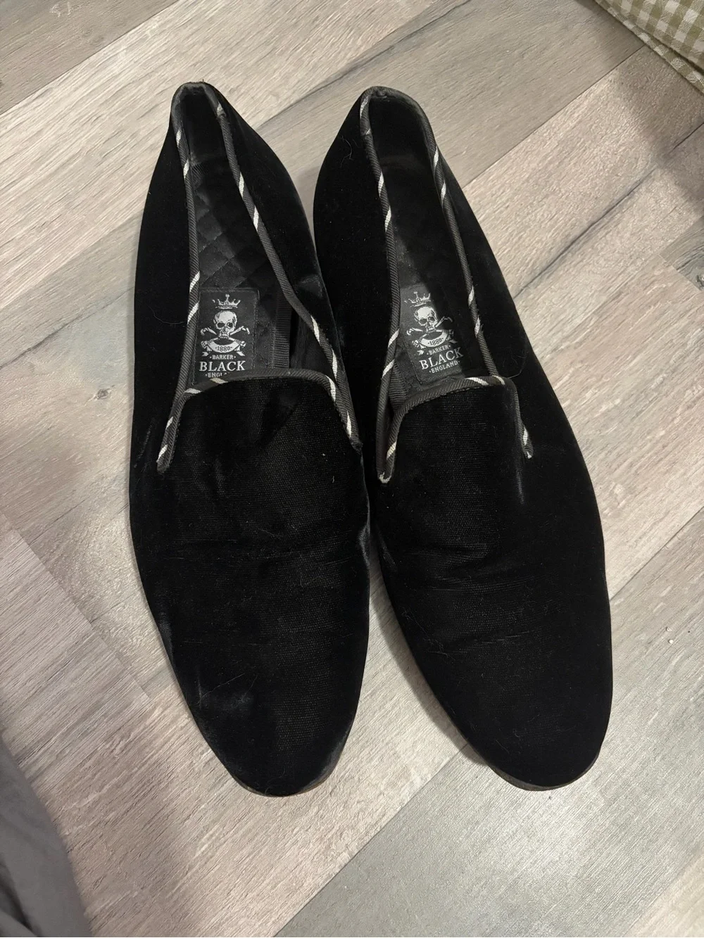 Barker Black England Men’s Velvet Skull Smoking Slippers Loafers Size 8